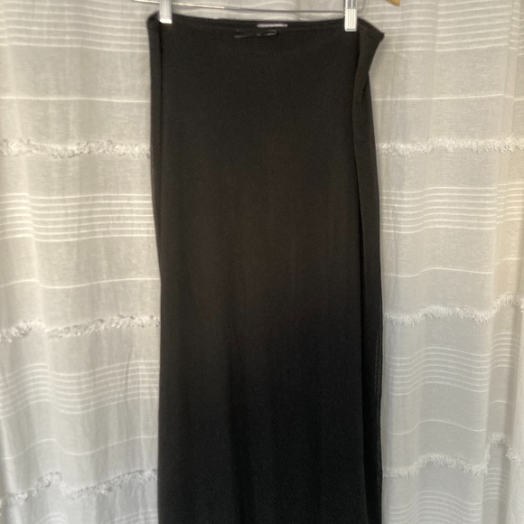 3/$10 SALE Mesh Overlay Ruffle Hem Maxi Skirt NWOT - Picture 1 of 4